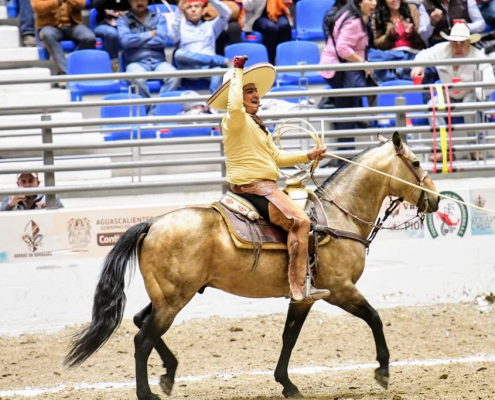 Luis Miguel Basurto acertó sus tres manganas a caballo y levantó fuertemente a los Tres Regalos de Quintana Roo