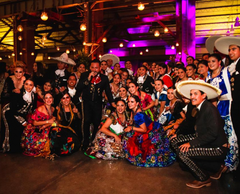 Las soberanas participantes en el Gran Baile de Reinas la noche del viernes en el Salón de Locomotoras de Aguascalientes