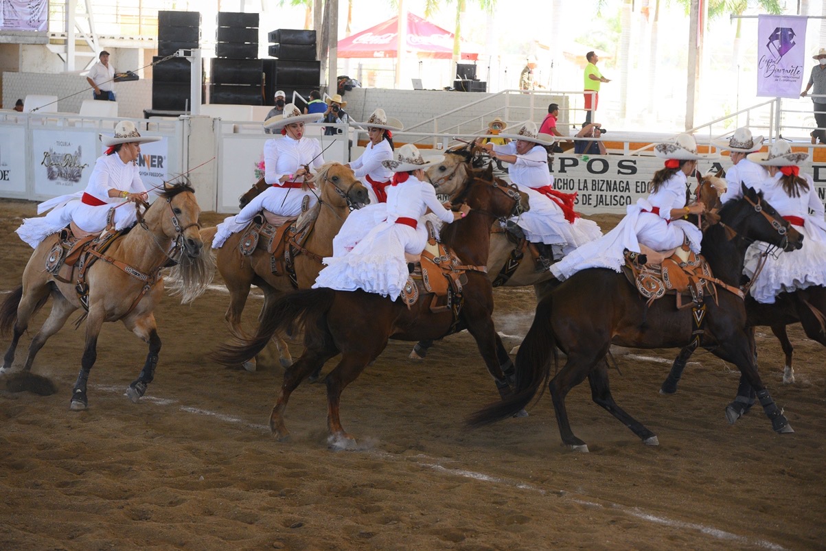 Rancho Los Olivos brindaron buena actuación en Arena Vallarta