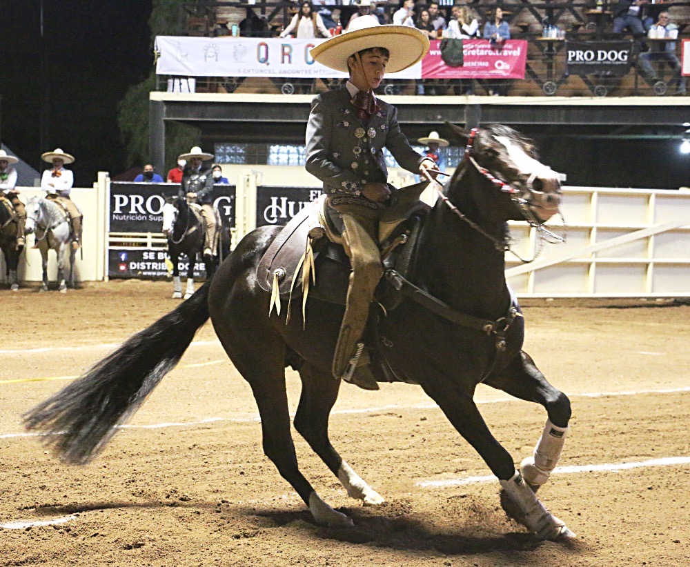 El joven Emilio González presentó cala de caballo para Rancho El Pitayo, sumando 33 puntos