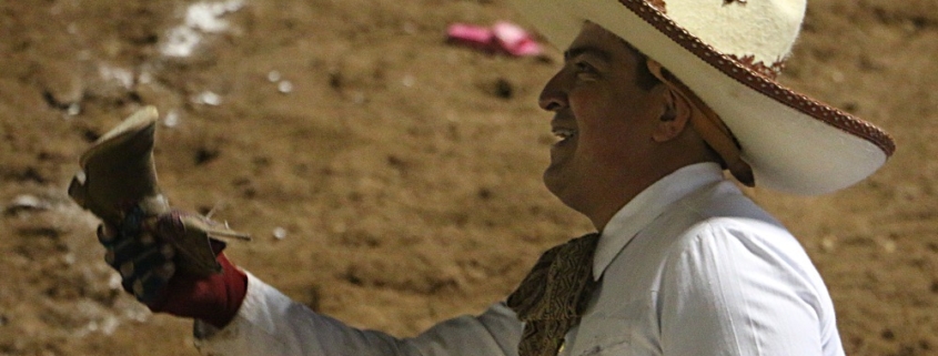 Felicidad absoluta en el semblante de Luis Miguel Basurto después de cuajar sus tres manganas a caballo para los Tres Regalos