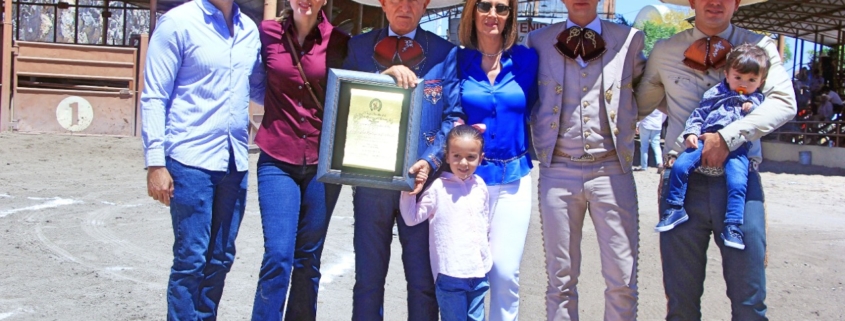 José Luis Rodríguez Quintanilla, a cuyo título lleva por nombre el Campeonato Estatal de Guanajuato 2022, acompañado por su distinguida familia