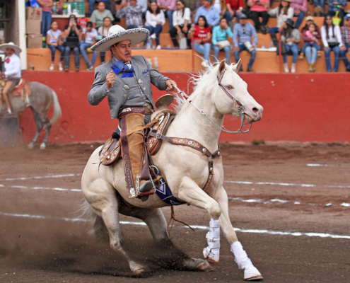 Miguel Ángel Vega presentó muy buena cala de caballo para 41 puntos, por los Charros de La Laguna "A"