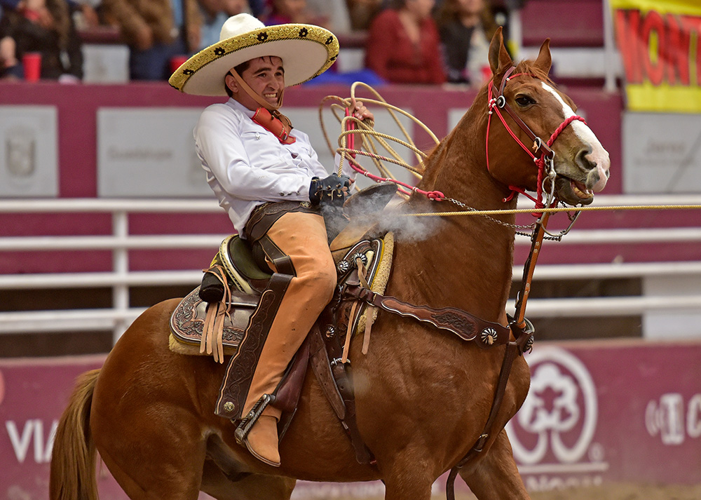 Destacó Carlos Figueroa Romo con un par de manganas a caballo que cuajó por Rancho Ayutla