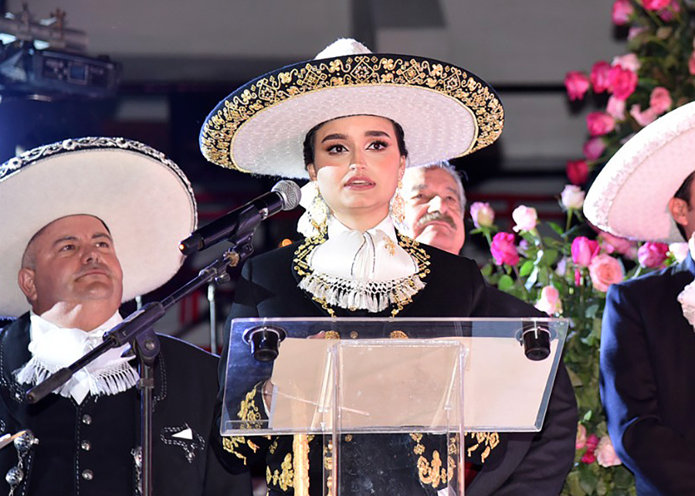 SGM Luisa I agradeció el honor de ser coronada como soberana nacional de la Federación Mexicana de Charrería