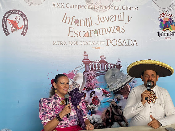 La presentación de la transmisión de cada competencia corre a cargo de Rocío Díaz y Abel Díaz Tapia