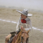 Las tres manganas a caballo de Juan Franco de Anda llevaron a Rancho Agua Santa a las alturas