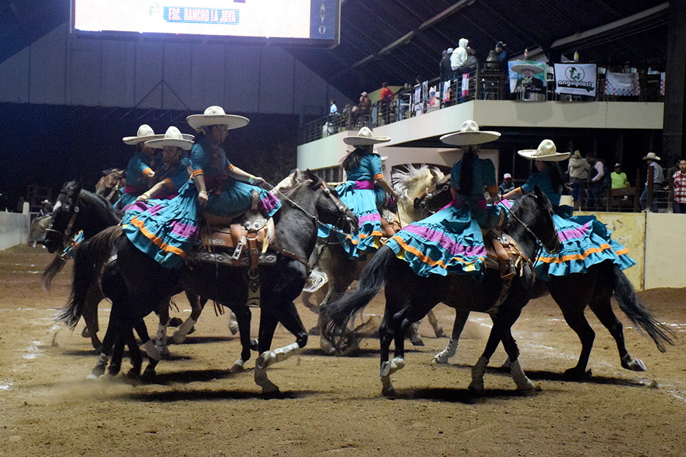 Buena participación tuvo la escaramuza Rancho La Joya de la Ciudad de México, que marcha en primera posición con 325.50 punto