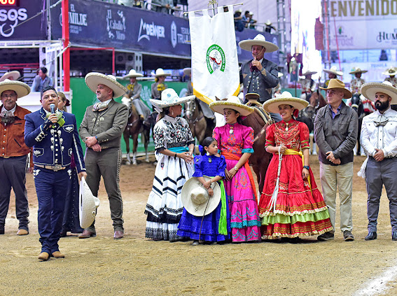 Estuvo presente ataviado de charro el gobernador de San Luis Potosí, José Ricardo Gallardo Cardona