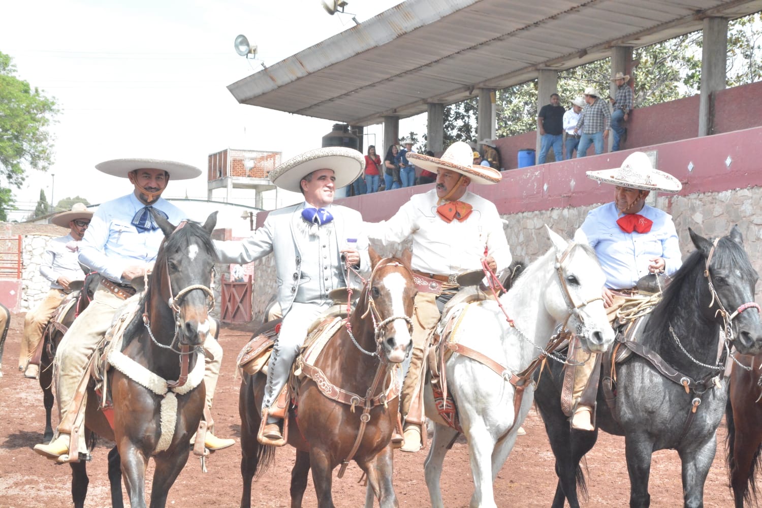 Marcos Ordoñez desfiló en el Monumental Lienzo Charro de Puebla.