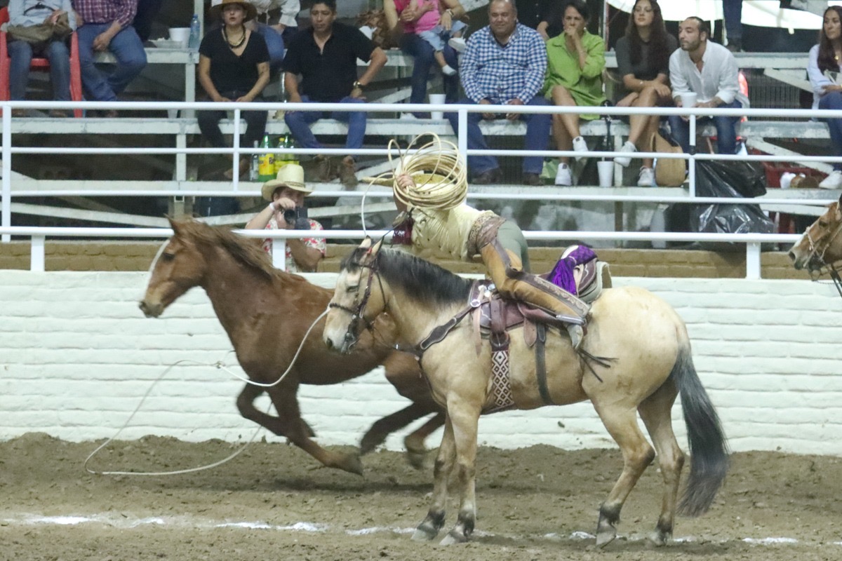 Ricardo Yañez manganas a caballo Rancho El Soyate